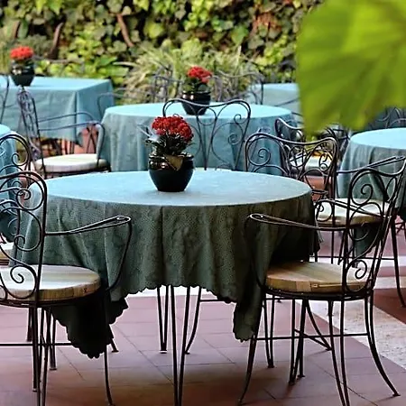 Hotel Giulio Cesare 4*
